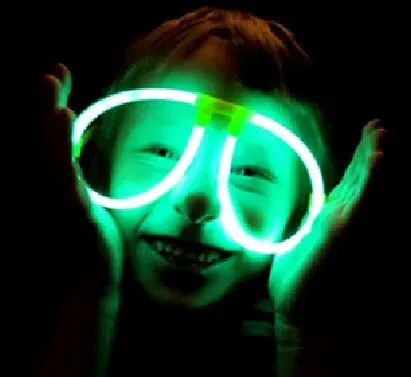 Idee per compleanni? I bimbi adorano i fluo party festa_fluo_bambini