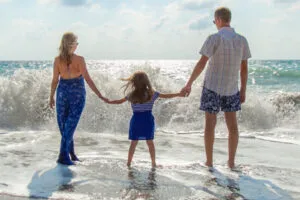 mare-piscina-raccomandazioni-giornata-sole-bambini