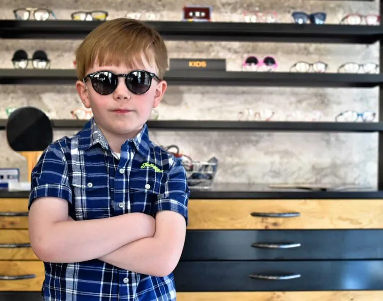 Occhiali da sole per bambini, la giusta protezione solare