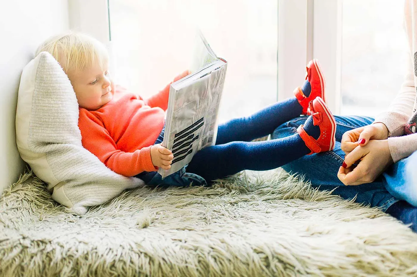 Bebè, bimbi e lettura leggere ai bambini. i consigli per stare bene insieme leggendo