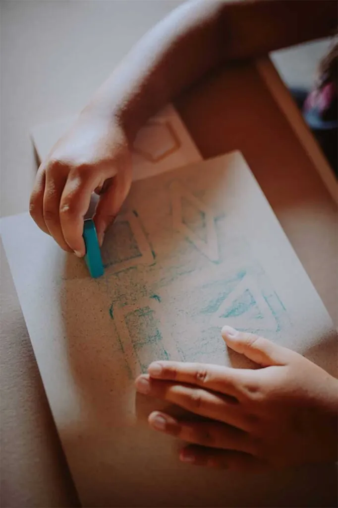 Funzioni cognitive e gioco in età prescolare tavole-di-tracciamento-little-me