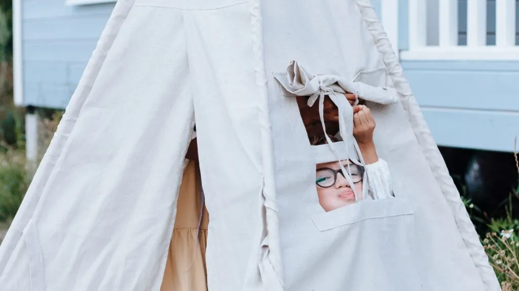 Gioco simbolico: l'importanza del “far finta di” per lo sviluppo dei bambini Gioco simbolico: l'importanza del “far finta di” per lo sviluppo dei bambini