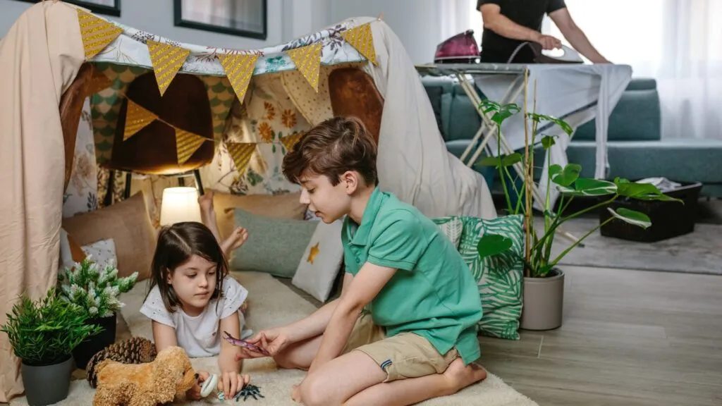 Gioco simbolico: l'importanza del “far finta di” per lo sviluppo dei bambini gioco simbolico